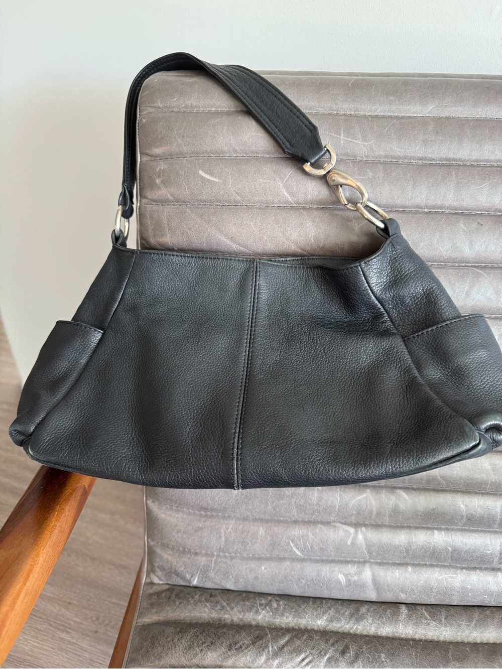 Hobo International black pebbled shoulder bag